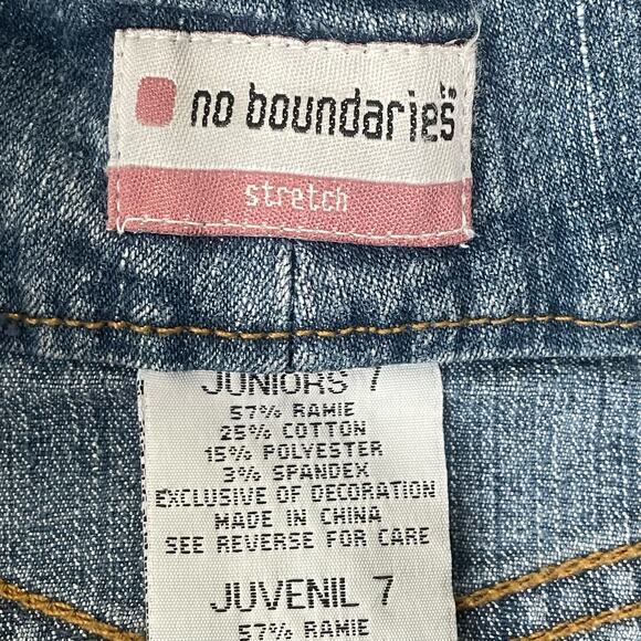 90s Y2k Vintage No Boundaries Denim Shorts Jorts Trashy McBling 2000s Size 7 - Picture 4 of 5
